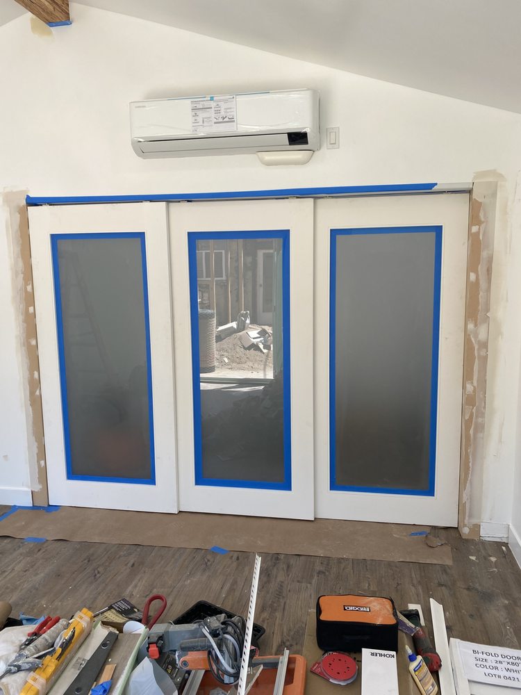 Slide of Alexander Windows