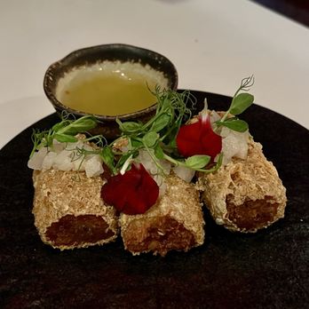 Valla Table - Hoy Jaw - Thai Near Me - New York, New York