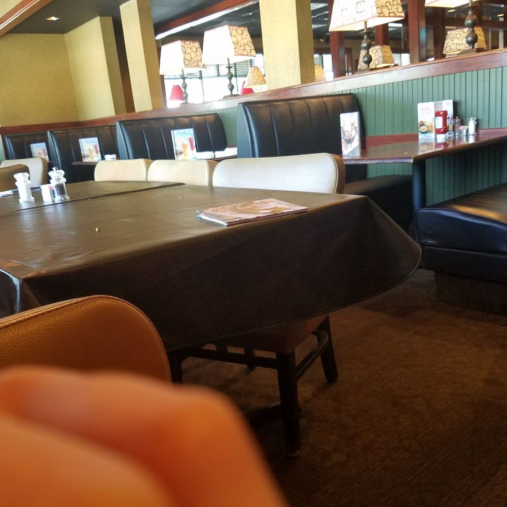 Ruby Tuesday - Restraunt too busy to seat a party of 15 together who called ahead? - Burgers Near Me - Clermont, Florida Ruby Tuesday - Restraunt too busy to seat a party of 15 together who called ahead? - Burgers Near Me - Clermont, Florida