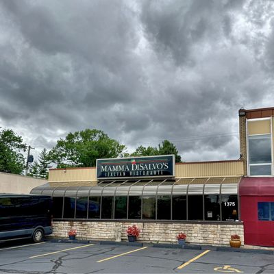 Mamma DiSalvo's by null