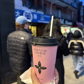 Molly Tea - Jasmine milk tea - Bubble Tea Near Me - Flushing, New York Molly Tea - Jasmine milk tea - Bubble Tea Near Me - Flushing, New York