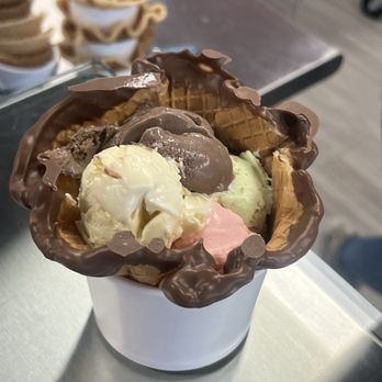 Toad Hop Creamery - Pistachio and Coconut/Mango (vegan friendly) were my favorite. - Ice Cream & Frozen Yogurt Near Me - Owensboro, Kentucky Toad Hop Creamery - Pistachio and Coconut/Mango (vegan friendly) were my favorite. - Ice Cream & Frozen Yogurt Near Me - Owensboro, Kentucky
