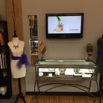 A Trio Jewelry Design Studio - One of the many showcases. - Jewelry Near Me - Milwaukee, Wisconsin A Trio Jewelry Design Studio - One of the many showcases. - Jewelry Near Me - Milwaukee, Wisconsin