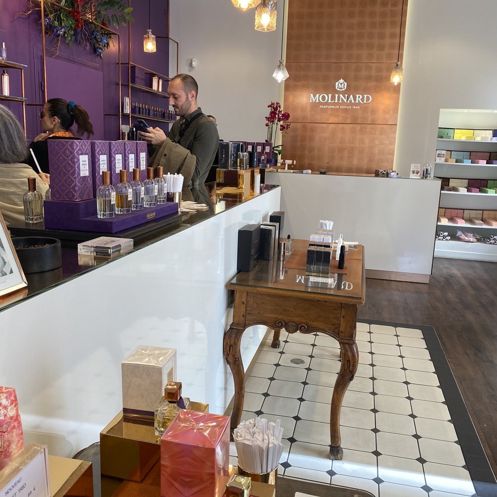 Parfumerie Molinard - The interior of the store - Shopping Near Me - Nice, 06
