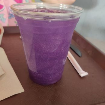 Cosmic Ray's Starlight Café - Lunar Lemonade - Sandwiches Near Me - Orlando, Florida Cosmic Ray's Starlight Café - Lunar Lemonade - Sandwiches Near Me - Orlando, Florida