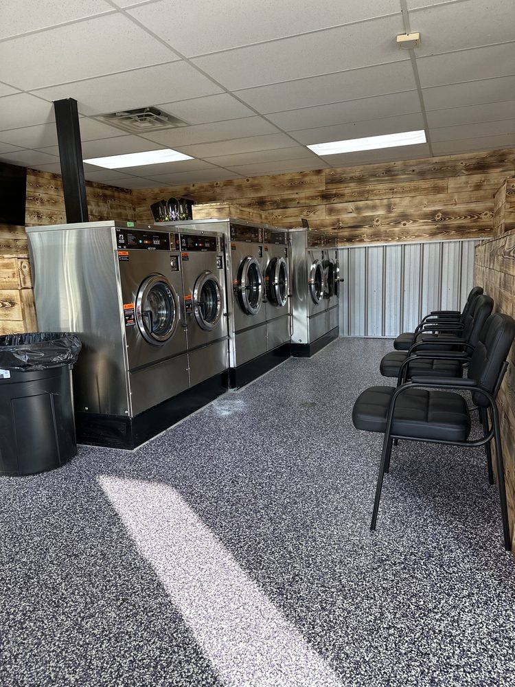 NORWALK LAUNDROMAT Updated September 2024 808 Sunset Dr, Norwalk