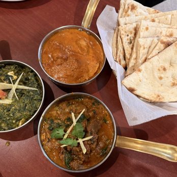 Sherpa House - Saag Paneer, Chicken Makhmali, Lamb Tulsi, Naan - Himalayan/Nepalese Near Me - San Francisco, California Sherpa House - Saag Paneer, Chicken Makhmali, Lamb Tulsi, Naan - Himalayan/Nepalese Near Me - San Francisco, California
