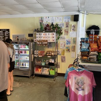 Beedos - Few extras - American Near Me - Saint Helena Island, South Carolina