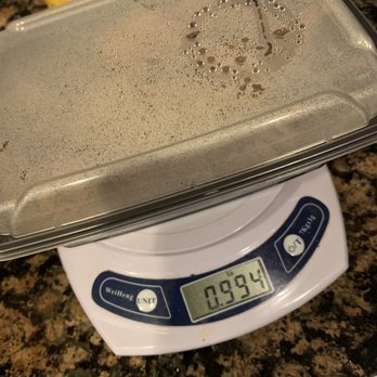 City Barbeque - Ordered 1 lbs of beef brisket and this is what you get, not enough even with the box on, and the meat they gave were worst part! - Barbeque Near Me - Suwanee, Georgia