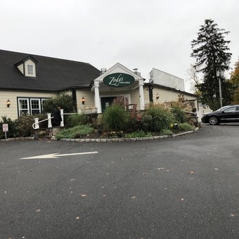Zody's 19th Hole - View from outside - Pizza Near Me - Stamford, Connecticut Zody's 19th Hole - View from outside - Pizza Near Me - Stamford, Connecticut
