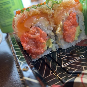 Fatty Fish Sushi Restaurant - Mill Creek Roll - Sushi Bars Near Me - Everett, Washington