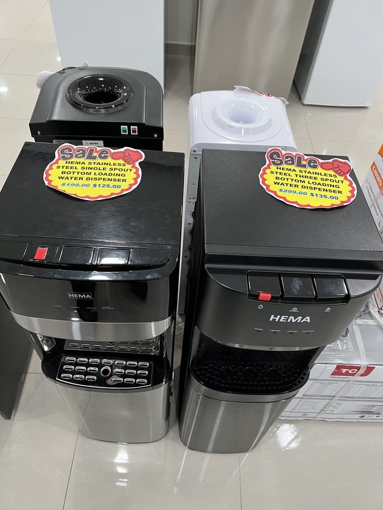 DEESONII’S 220 East Harmon Industrial Park Rd, Tamuning, Guam