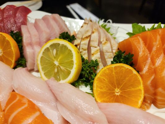 Yamariki Sushi by null