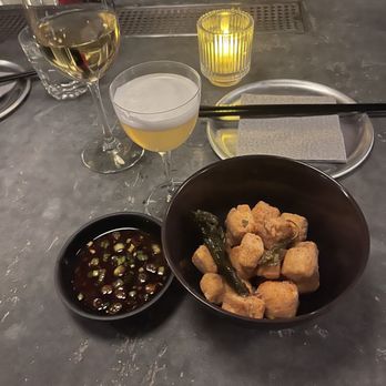 The Rabbit Hole - Sunshine breaks the clouds (cocktail) Popcorn tofu - Cocktail Bars Near Me - San Francisco, California The Rabbit Hole - Sunshine breaks the clouds (cocktail) Popcorn tofu - Cocktail Bars Near Me - San Francisco, California