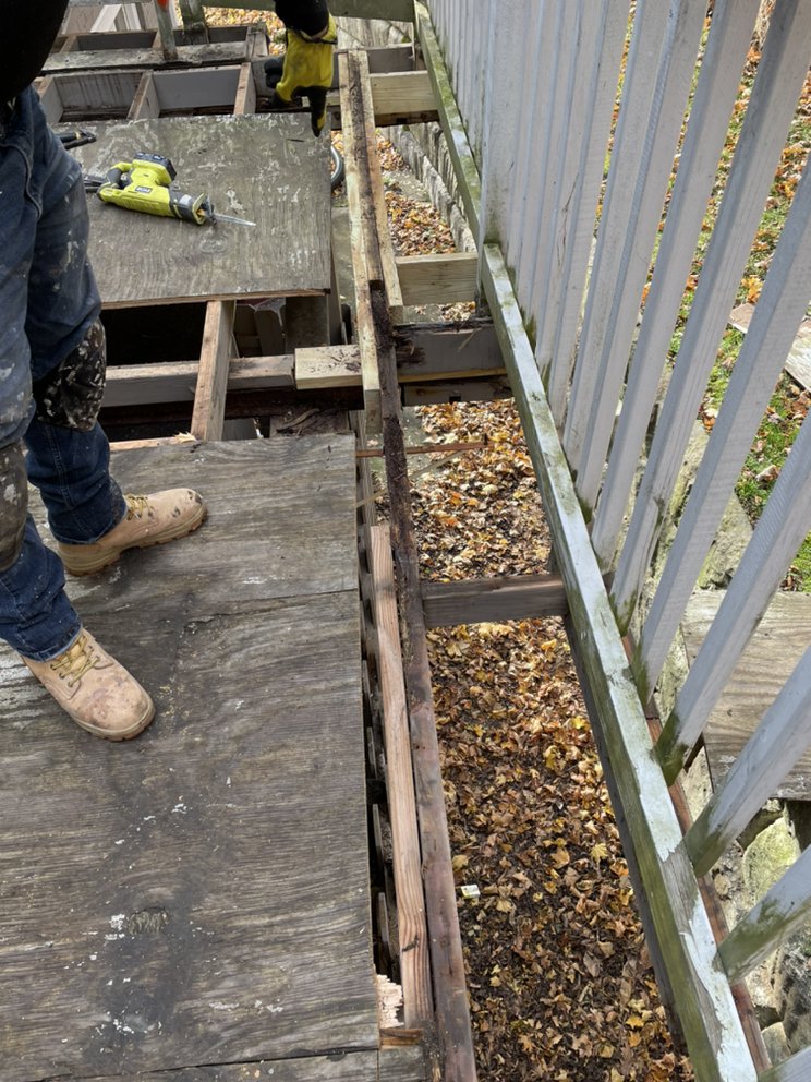 Slide of Mikes Discount Handyman