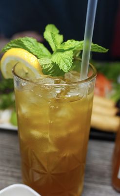 Pho Leo & Grill by null