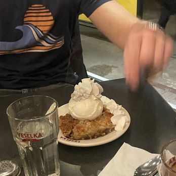 Veselka - Apple pie - Ukrainian Near Me - New York, New York Veselka - Apple pie - Ukrainian Near Me - New York, New York