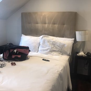 Hotel Royal - Stained non working lamp, small attic room? Don't stay in room 16 - Hotels Near Me - New Orleans, Louisiana