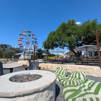 Elsewhere Too - Beer Gardens Near Me - San Antonio, Texas