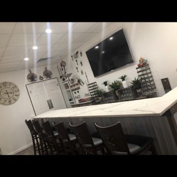 Casa Blanca - Colombian Near Me - Nashua, New Hampshire