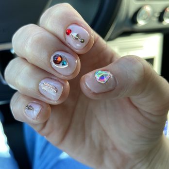 Me Nail Spa - Gel manicure with quartz design and gems they did an amazing job! - Nail Salons Near Me - Alameda, California Me Nail Spa - Gel manicure with quartz design and gems they did an amazing job! - Nail Salons Near Me - Alameda, California
