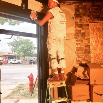 Cigar Oasis - Cha-Cha, trying to finish up. - Cigar Bars Near Me - Oak Park, Illinois Cigar Oasis - Cha-Cha, trying to finish up. - Cigar Bars Near Me - Oak Park, Illinois