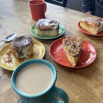 Stacey Cakes - Sugar Bun, cinnamon rolls, quiche, and coffee - Bakeries Near Me - McCall, Idaho