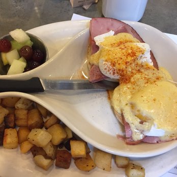 Turning Point - Classic eggs Benedict - Breakfast & Brunch Near Me - Westfield, New Jersey