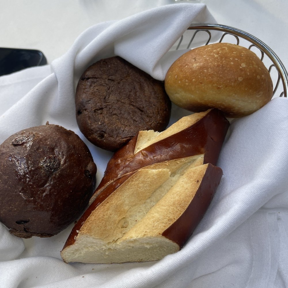 Lucky's - Malibu - Bread - Steakhouses Near Me - Malibu, California Lucky's - Malibu - Bread - Steakhouses Near Me - Malibu, California