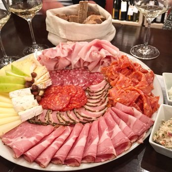 Vinothek W-Einkehr - Platter for 4 - Wine Bars Near Me - Vienna, 9
