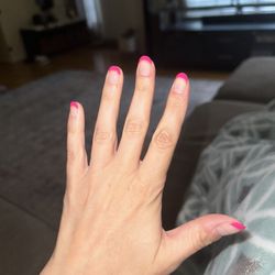 Salon By Natalie - Gel manicure