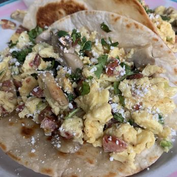 Egg Mann and Earl - Tacos - Breakfast & Brunch Near Me - Boise, Idaho