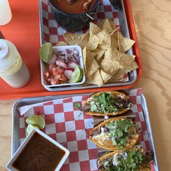 Takito Holic - Quesobirria and Pozole - Tacos Near Me - Burbank, Illinois