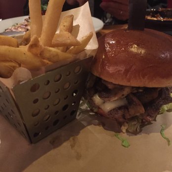 Chili's - Mushroom Swiss Burger - American Near Me - Nanuet, New York