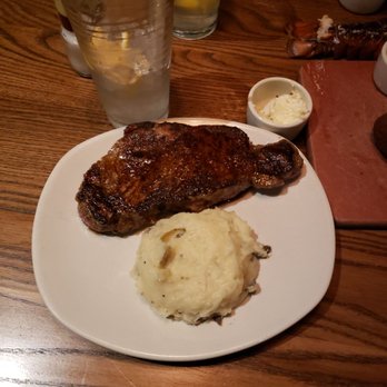 Outback Steakhouse - Steakhouses Near Me - Gurnee, Illinois