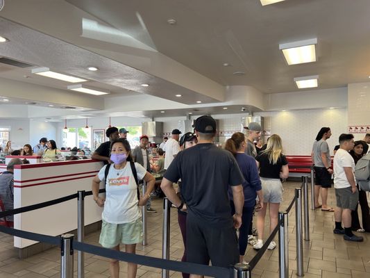 In-N-Out Burger by null