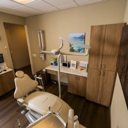 Stephen Cheung, DDS - Digital xrays, TV screens on the wall, CBCT 3D xray, 3D oral scan. All digital technology.
