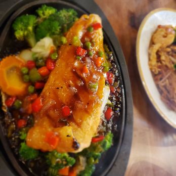 Thai Nine Restaurant - Thai Near Me - Carmel, Indiana