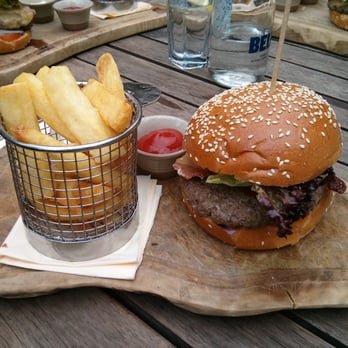 The Pilot - Burger and chips - Pubs Near Me - London, XGL The Pilot - Burger and chips - Pubs Near Me - London, XGL