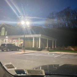 Millwood Market - Store front of Millwood Market