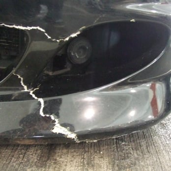 Fermahin's Auto Body - cracked bumper - Body Shops Near Me - Honolulu, Hawaii