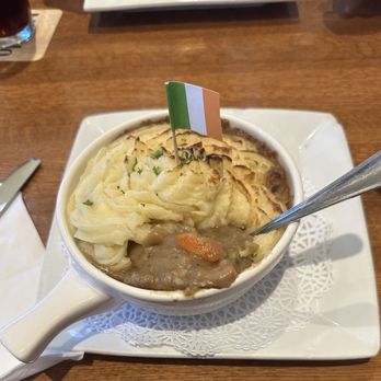 Dargan's Irish Pub and Restaurant - Steak and Guinness pie - Irish Near Me - Ventura, California Dargan's Irish Pub and Restaurant - Steak and Guinness pie - Irish Near Me - Ventura, California