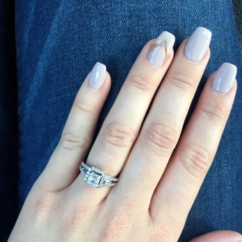 Le'von Nail Spa - Nail Salons Near Me - Kent, Washington Le'von Nail Spa - Nail Salons Near Me - Kent, Washington