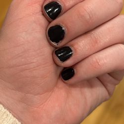MiniLuxe - Chipped nails less than 10 hours after service