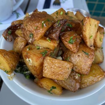 Bloom - House potatoes (vegetarian version). Lots o' garlic! - American Near Me - Santa Clara, California