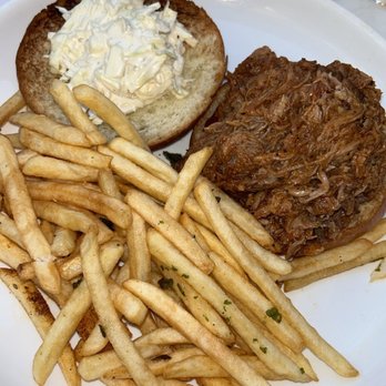 Zack's Oak Bar & Restaurant - pulled pork sandwich - American Near Me - Hoboken, New Jersey Zack's Oak Bar & Restaurant - pulled pork sandwich - American Near Me - Hoboken, New Jersey