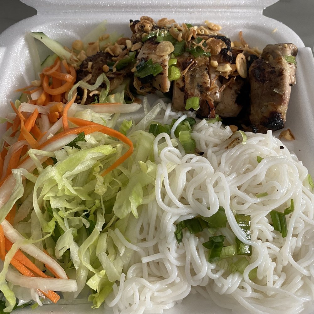 Little Saigon Bistro - B2 Grilled Chicken with Rice Vermicelli Take Out - Vietnamese Near Me - Sarasota, Florida Little Saigon Bistro - B2 Grilled Chicken with Rice Vermicelli Take Out - Vietnamese Near Me - Sarasota, Florida