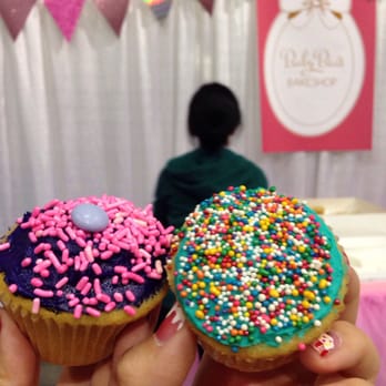 LA Cookie Con - Decorate a cupcake in the VIP lounge - Unofficial Yelp Events Near Me