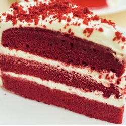 Faimus Wings - Red Velvet Cake