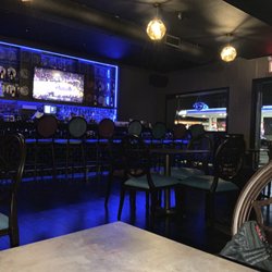 Bar Biz Restaurant & Lounge